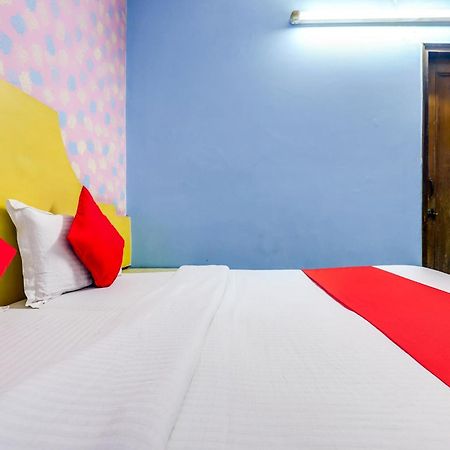 SPOT ON 75351 Hotel Moon Palace Dx New Delhi Buitenkant foto