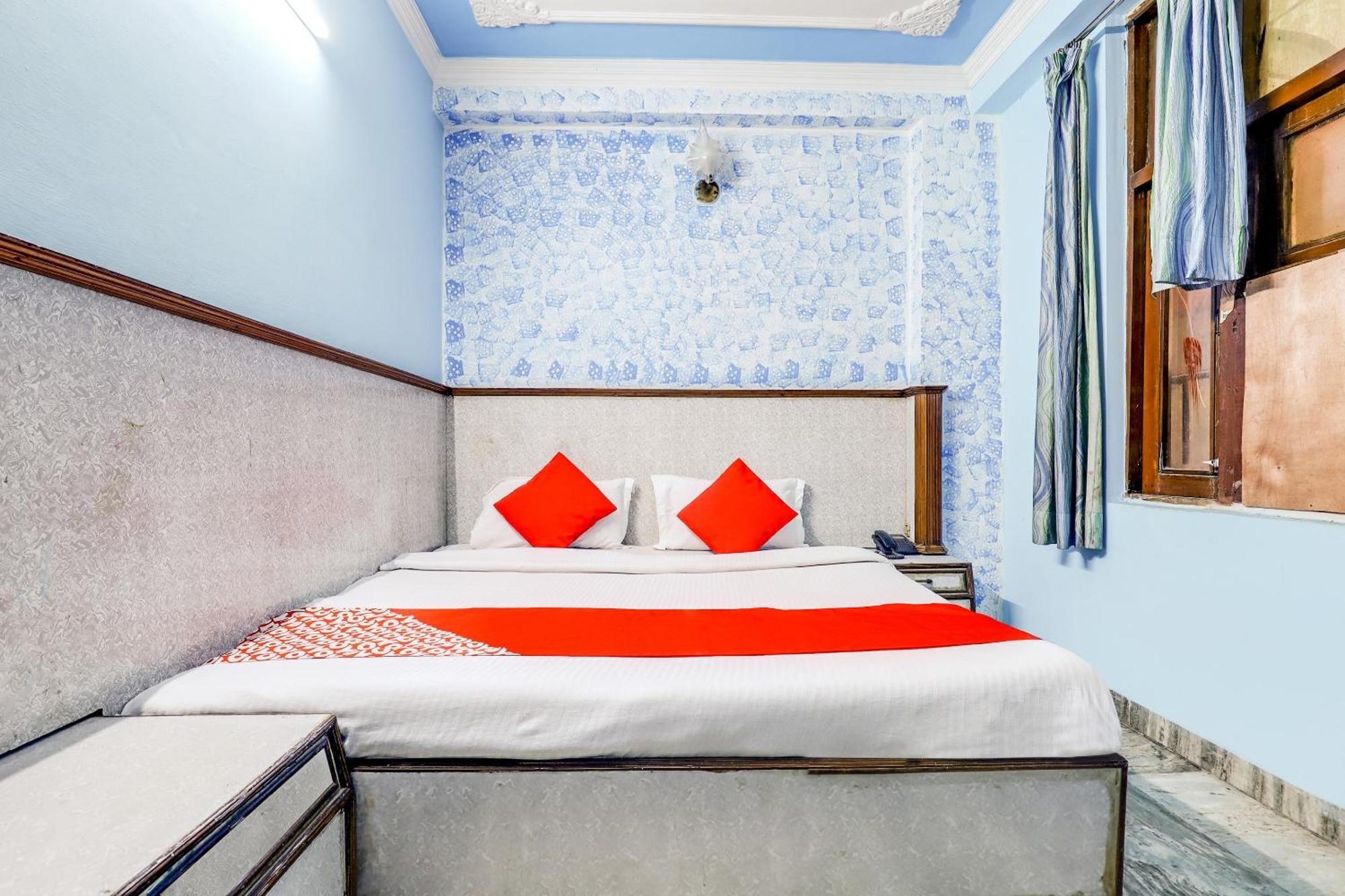 SPOT ON 75351 Hotel Moon Palace Dx New Delhi Buitenkant foto
