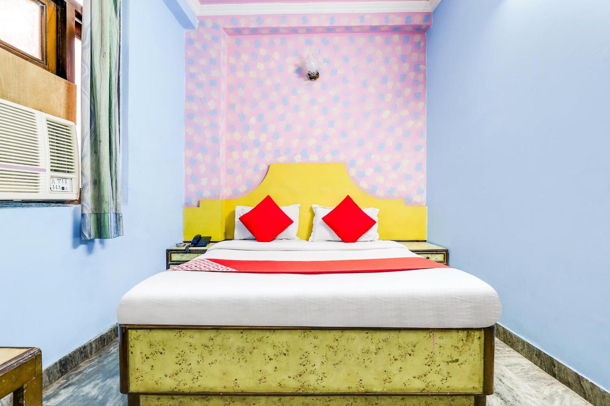 SPOT ON 75351 Hotel Moon Palace Dx New Delhi Buitenkant foto